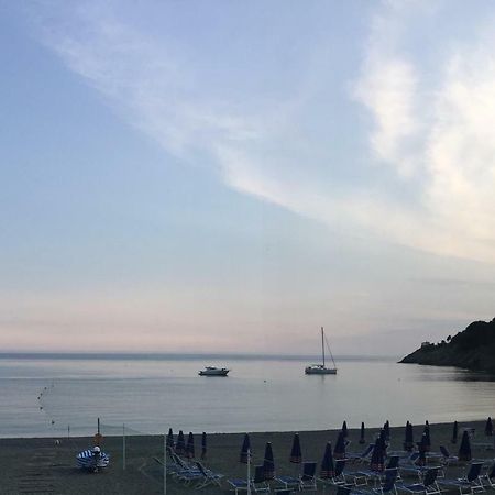 Willa Casa Vacanza Angela Bonassola Zewnętrze zdjęcie